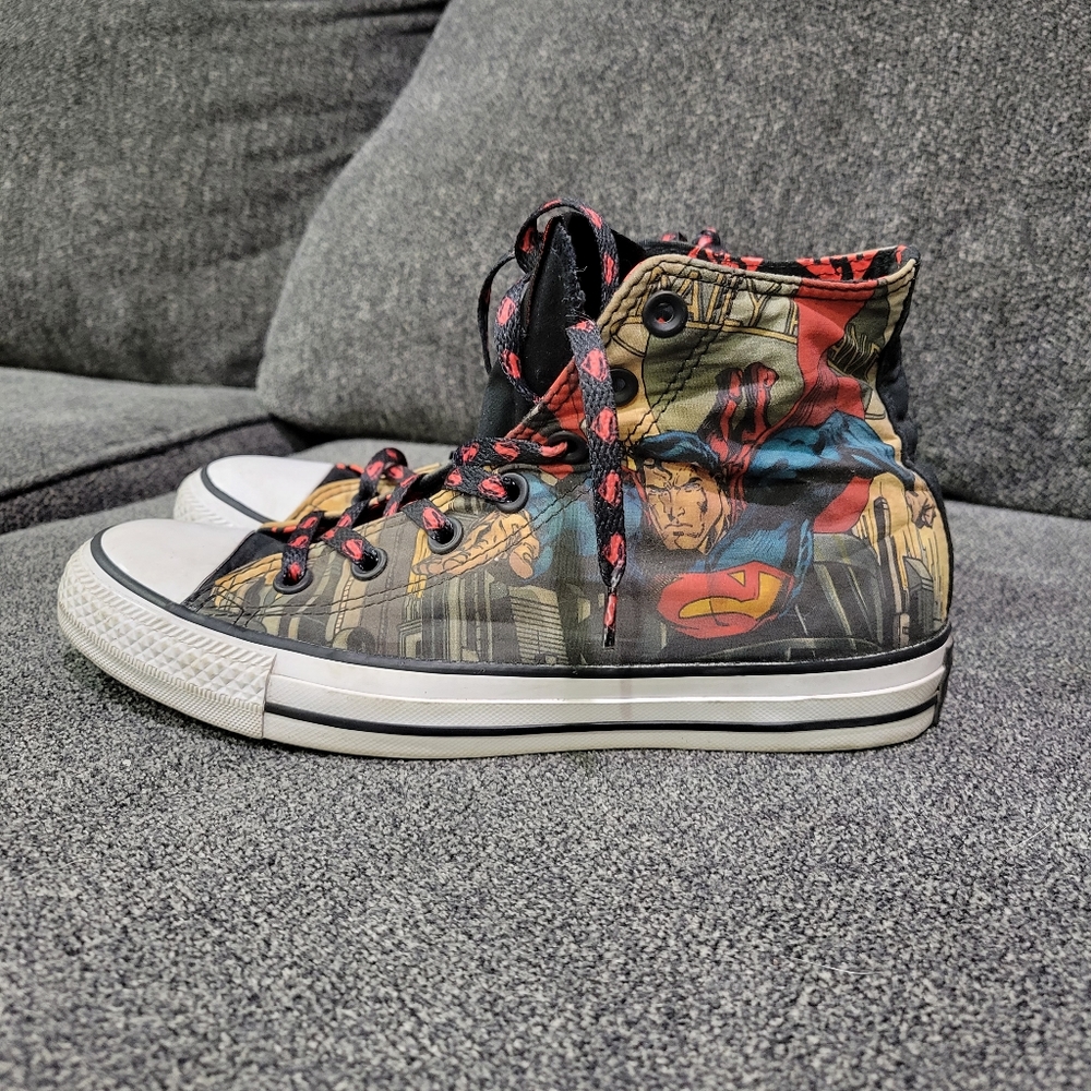 Converse Chuck Taylor All Star High x DC Comics Superman  Size 5M 7W - 154875C